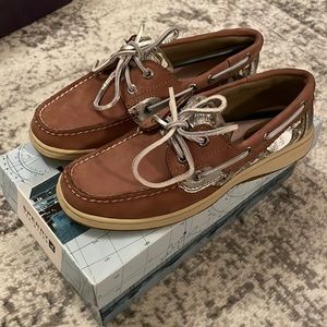 Women Sperrys size 6 new with tags $35 sequin leopard print